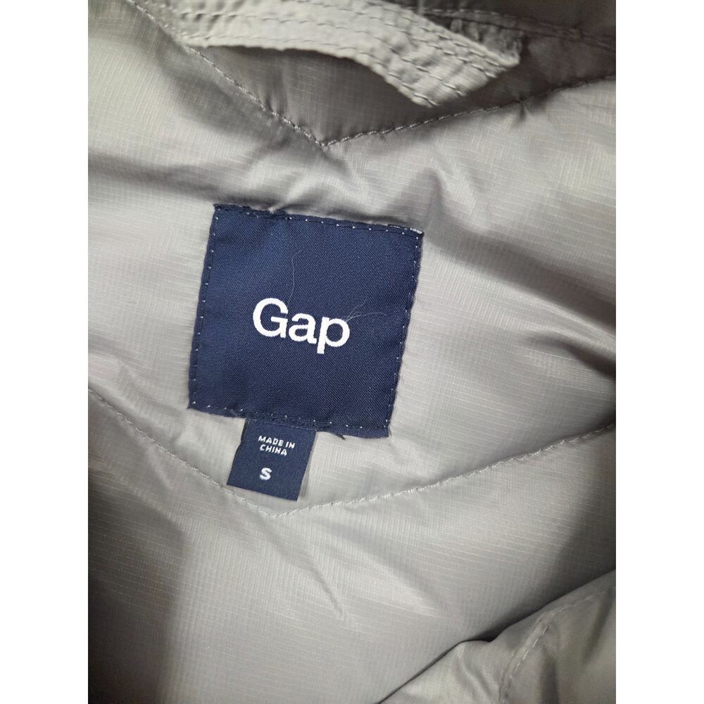 Gap Women's Small Gray down-filled full zip + snap mock-neck puffer jacket - Picture 4 of 5